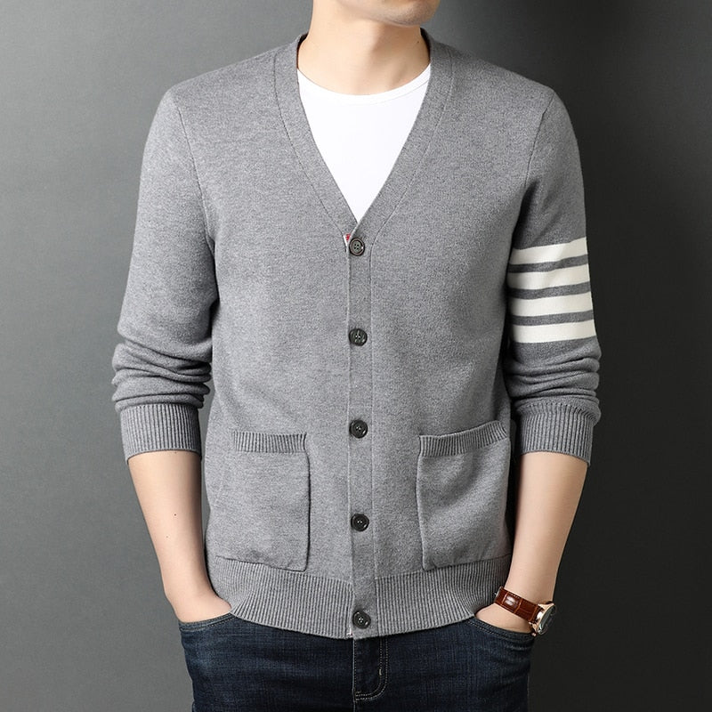 2021 Top Grade New Autum Winter Brand Fashion Knitted Men Cardigan