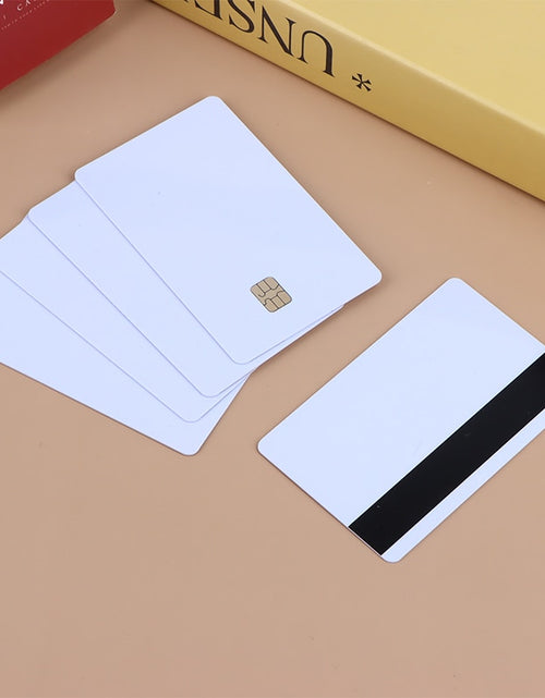 Load image into Gallery viewer, 5 Pcs Sle4442 Chip Blank Smart Card With Magnetic Strip Hico 3 Track
