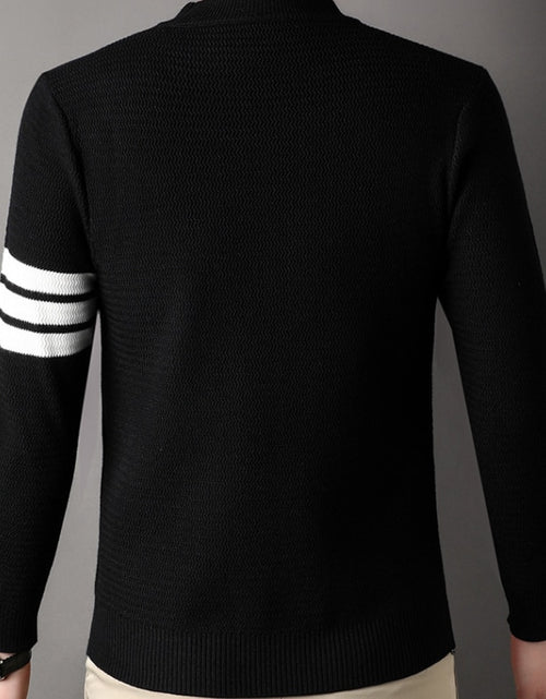 Load image into Gallery viewer, Men&#39;s Pullover Autumn and Winter New Round Neck Wave Stripe Knitted
