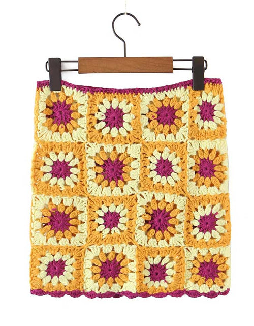 Load image into Gallery viewer, Daisy Square Knitted Tank Top and Mini Skirt Two-piece
