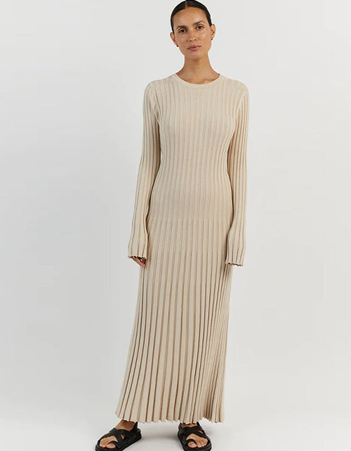 Load image into Gallery viewer, Solid Color Round Neck Long Sleeved Knitted Dress Women Pleated Slim
