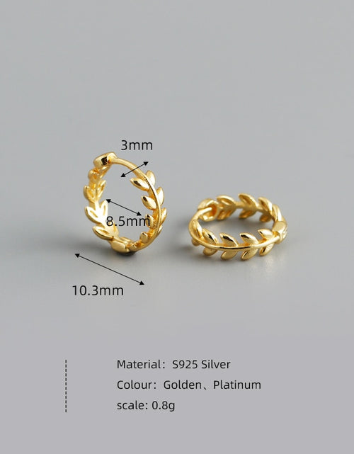 Load image into Gallery viewer, WANTME 925 Sterling Silver Minimalist 18k Gold Plated Leaf Stud
